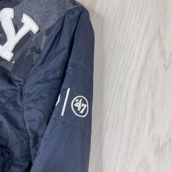 686 Flight Insulated Jacket Men’s Size M Medium BYU Brigham Young Navy Blue - Picture 11 of 16